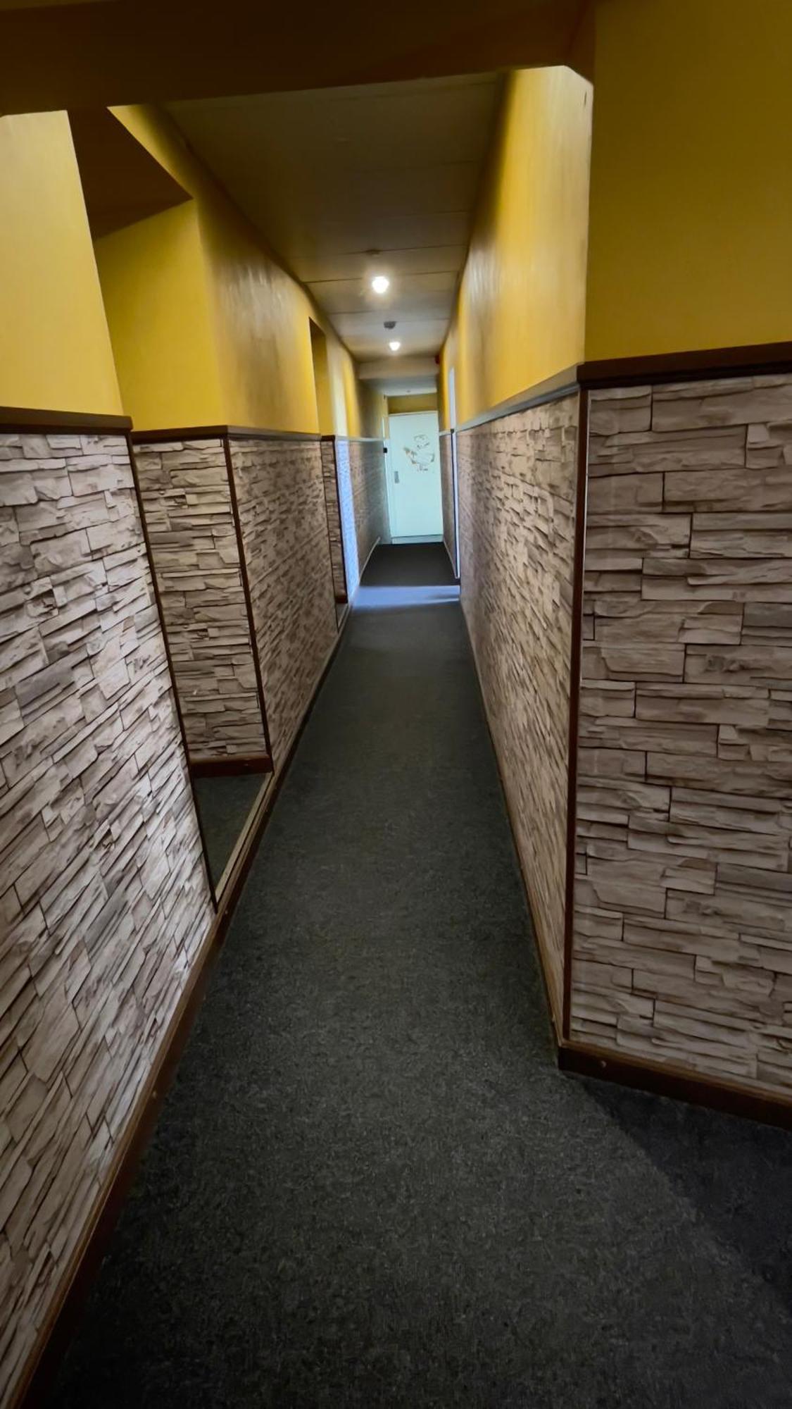 Reval Hostel Екстер'єр фото